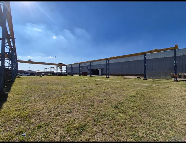 3,000M² INDUSTRIAL YARD TO LET IN ROODEKOP